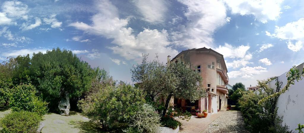 Locanda Tipica Sa Corte Oliena Exterior photo